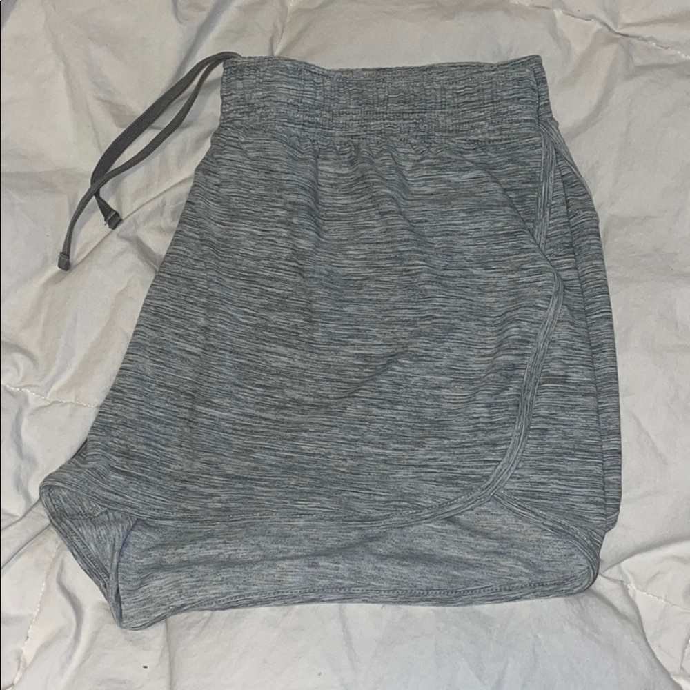 old navy active shorts